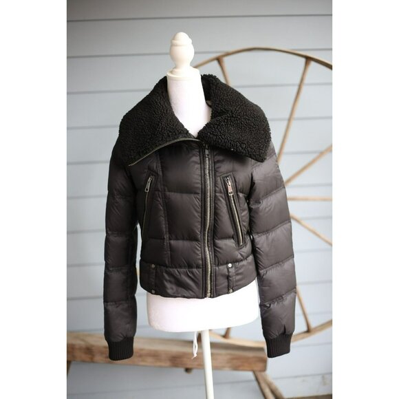 $1,250 Burberry Brit Women's Down Puffer Hooded Coat SZ Small Shearling Collar